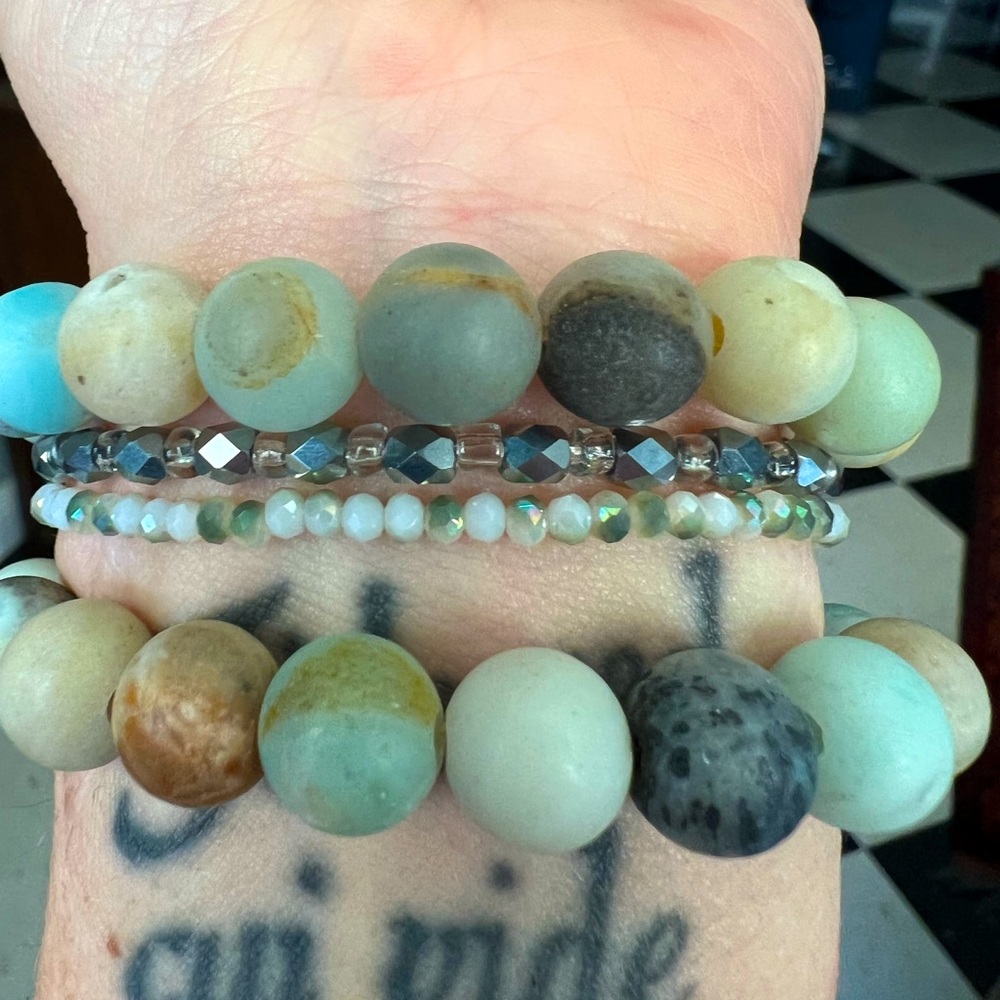 Amazonite beaded bracelet stack - Picture 2 of 3